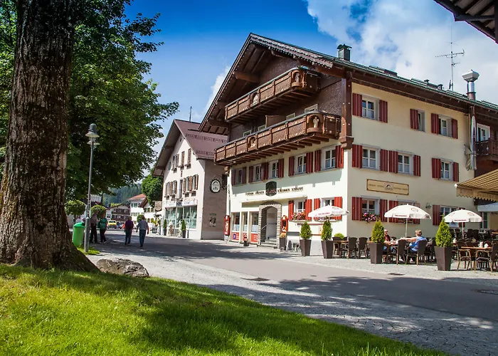 Gaisbock Der Dorfurlaub فيشن